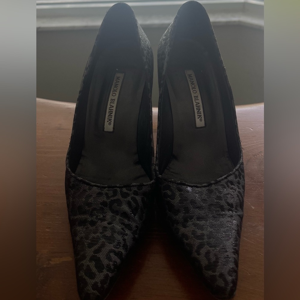 Designer Manalo Blahnik Silver Leopard BR Pump Heels SIZE 37